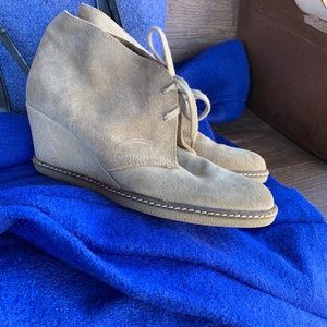 Lucky Brand | women’s suede wedge size 9